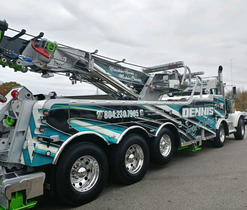 photo of Dennis' 50 ton wrecker recovery truck